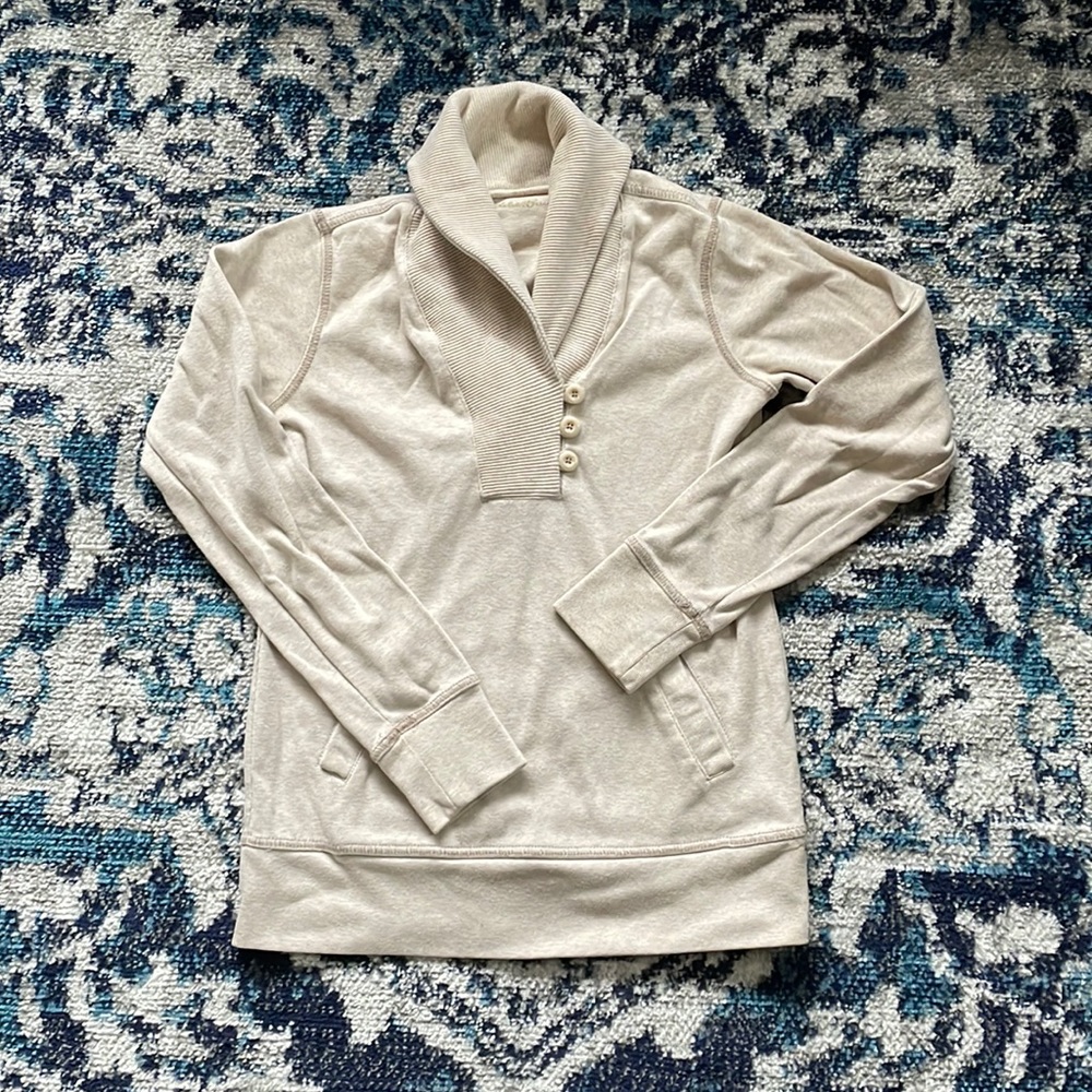 Eddie Bauer Sweatshirt